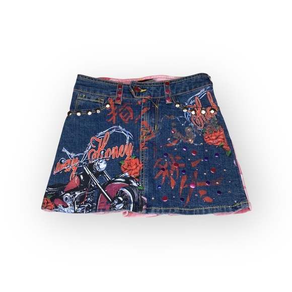 Vintage Y2K: Von Dutch ☻︎ Motorcycle Chain Denim Skirt ☻ Handpainted Camo Print - Picture 2 of 16